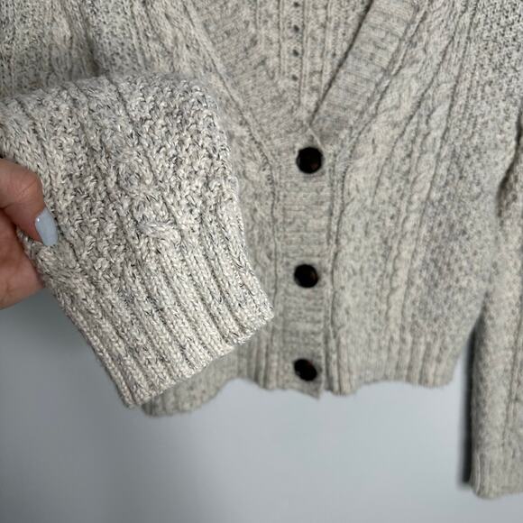 American Eagle Women's‎ Speckled Cropped Fisherman Cardigan Sweater Size L - Picture 2 of 8